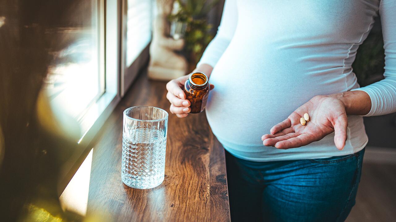 Folsäure-Tabletten in der Schwangerschaft: Diese Präparate überzeugen im Test