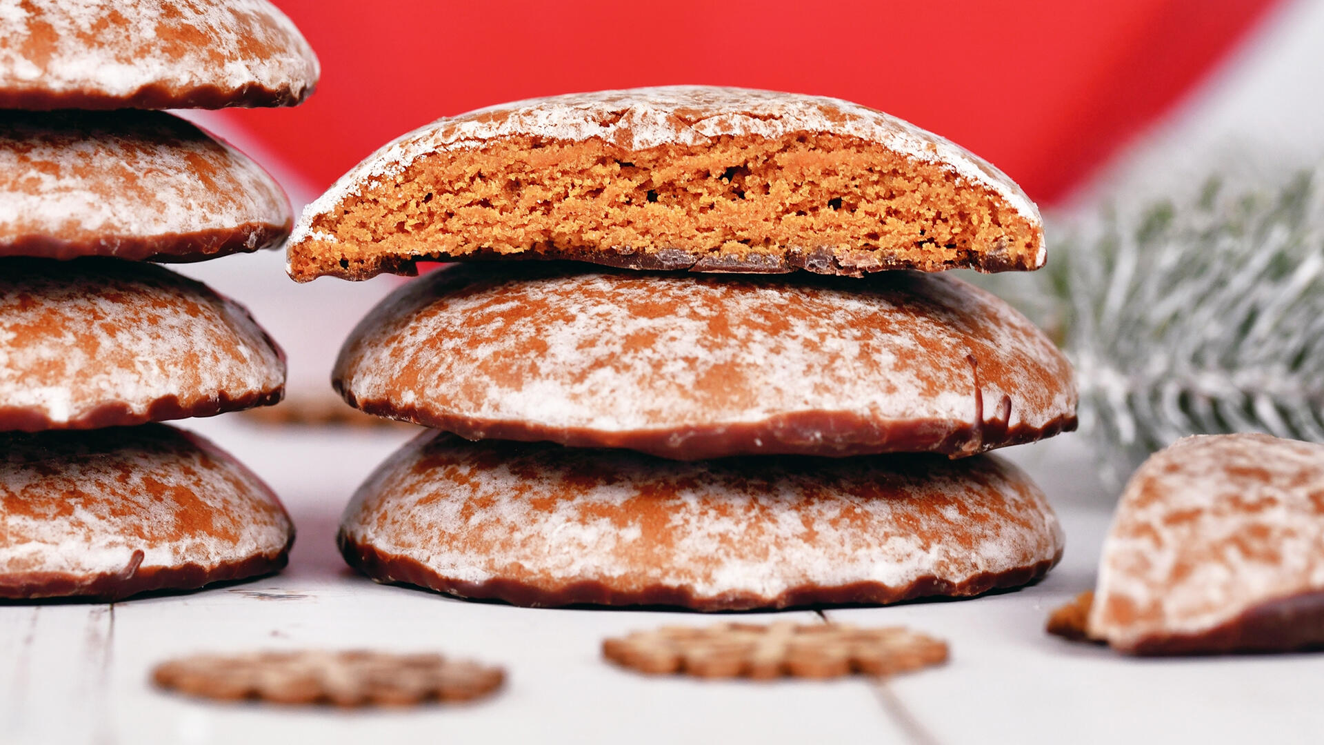 Lebkuchen gehören für viele Menschen zur Weihnachtszeit einfach dazu. Doch welche Produkte sind empfehlenswert? Wir haben 18-mal Lebkuchen getestet. Lebkuchen gehören für viele Menschen zur Weihnachtszeit einfach dazu. Doch welche Produkte sind empfehlenswert? Wir haben 18-mal Lebkuchen getestet.