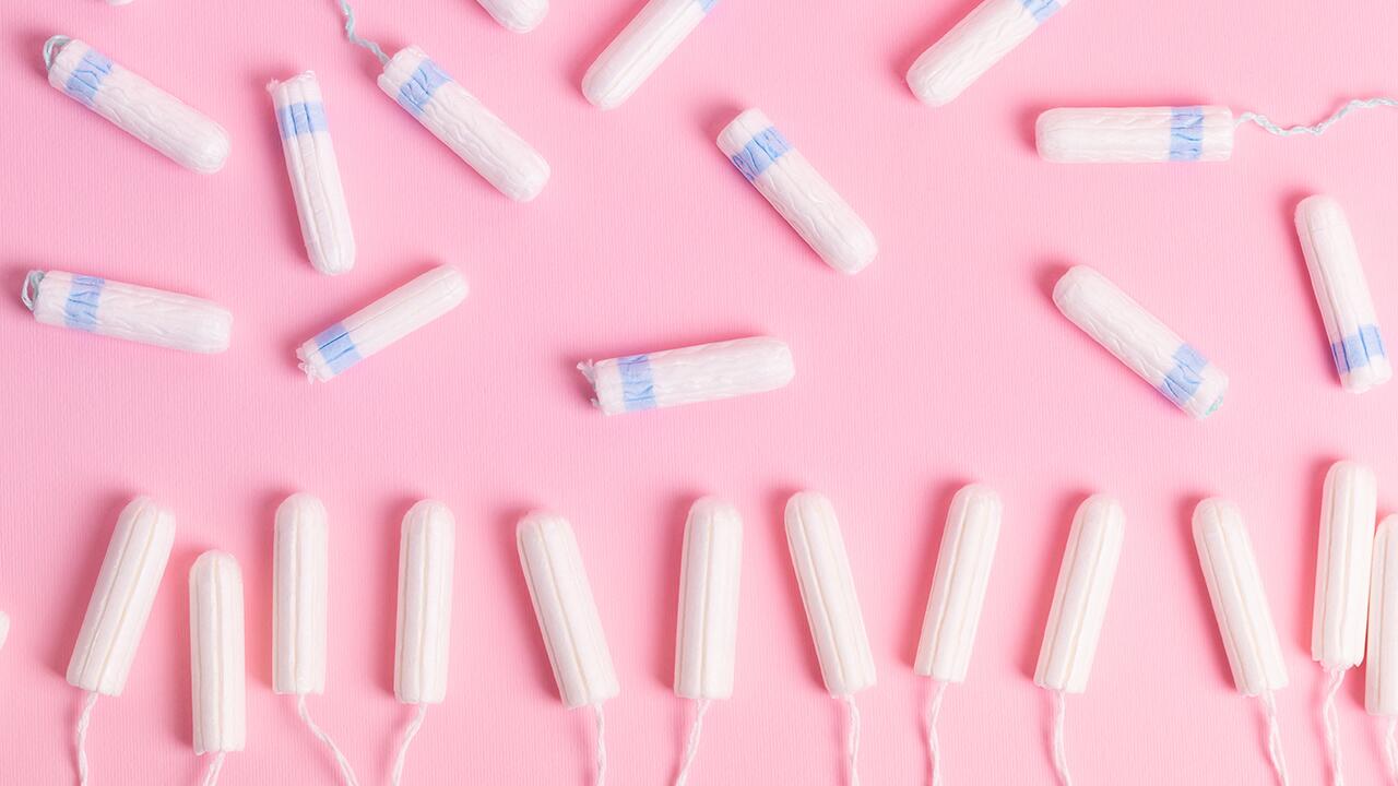 Befinden sich auch in Deutschland Schwermetalle in Tampons? Wir haben Tampons, die auf dem deutschen Markt erhältlich sind, auf Schwermetalle prüfen lassen.