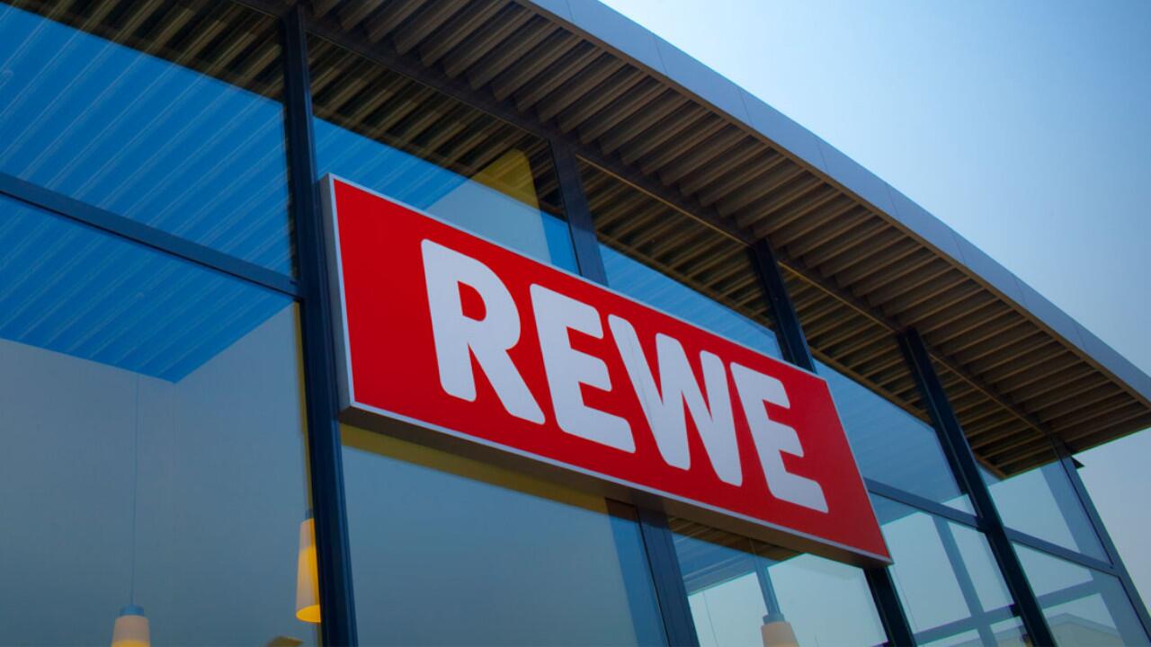 Bei Rewe wird Salami zurückgerufen.