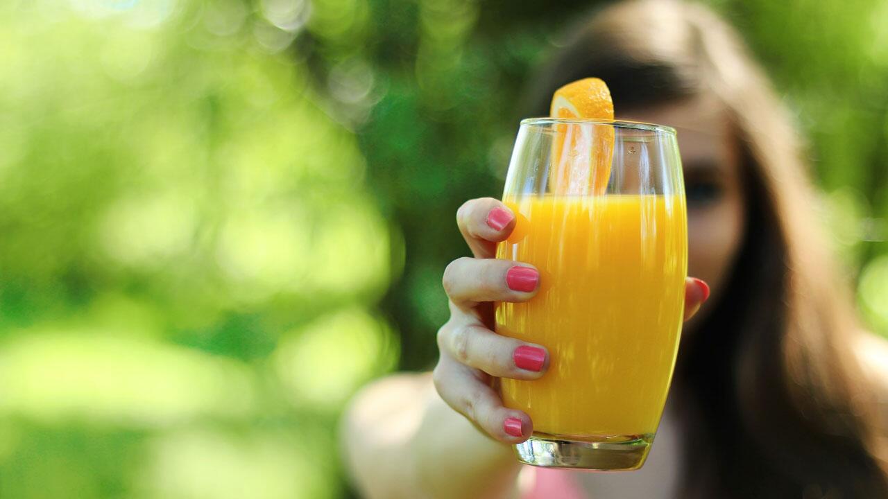 Fruchtsaft verkürzt das Leben? Was eine neue Schock-Studie wirklich aussagt