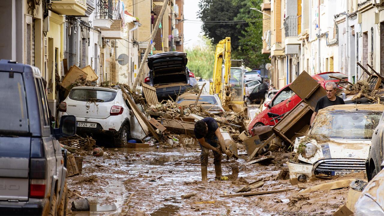 Hochwasser, wie hier in Valencia, kommt in Europa immer öfter vor. 