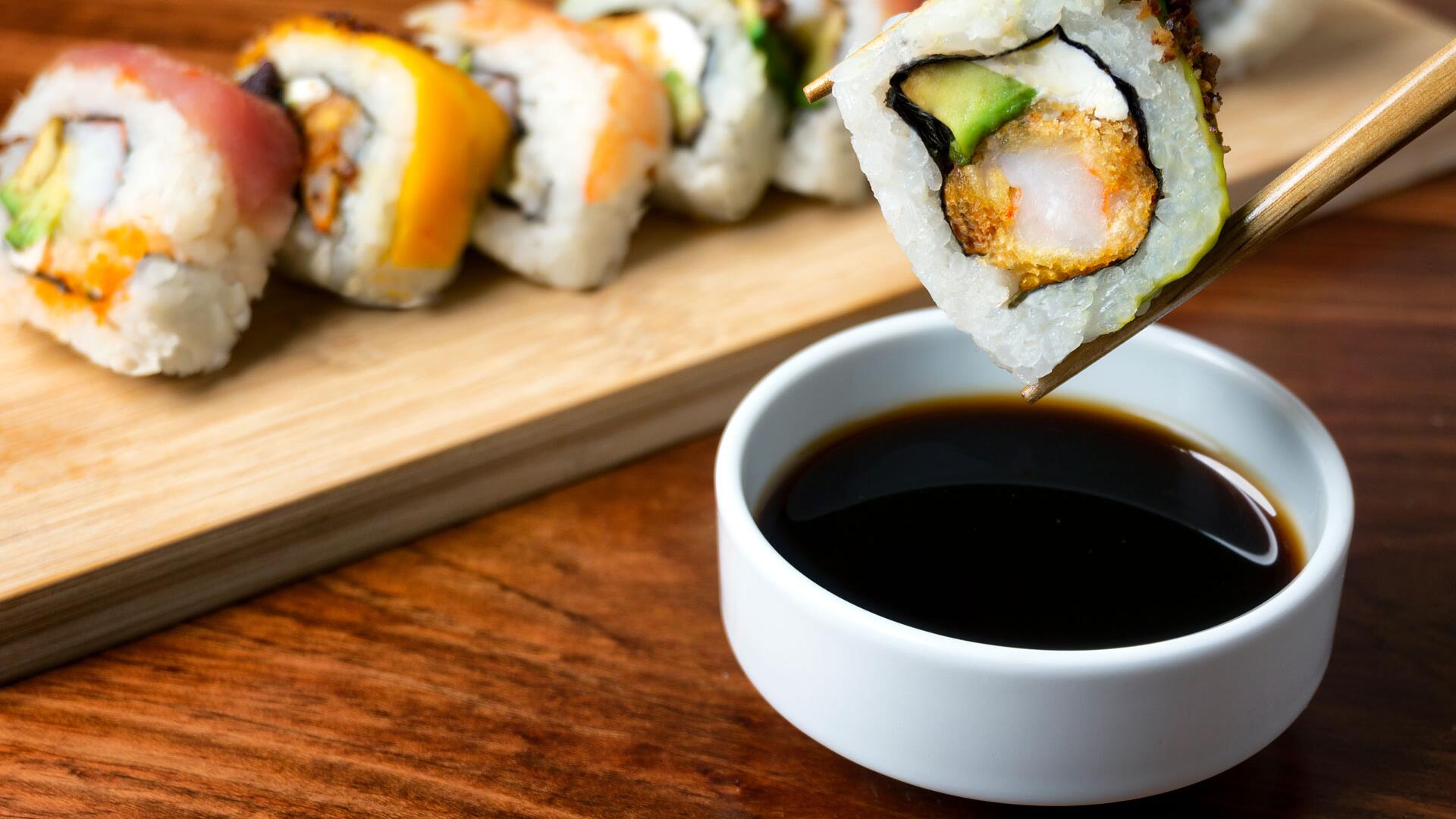 Muss man Sojasauce wirklich im Kühlschrank lagern? Muss man Sojasauce wirklich im Kühlschrank lagern?