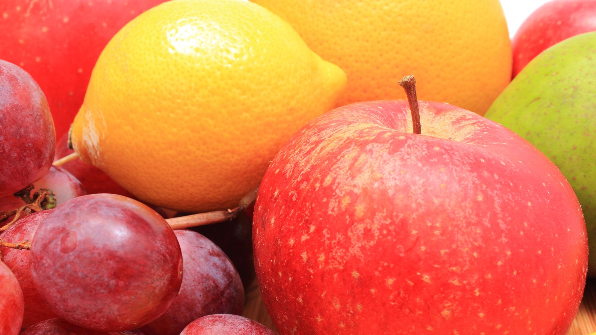 Zitrone, Apfel und Co.: Welche Obstkerne darf man mitessen? Zitrone, Apfel und Co.: Welche Obstkerne darf man mitessen?