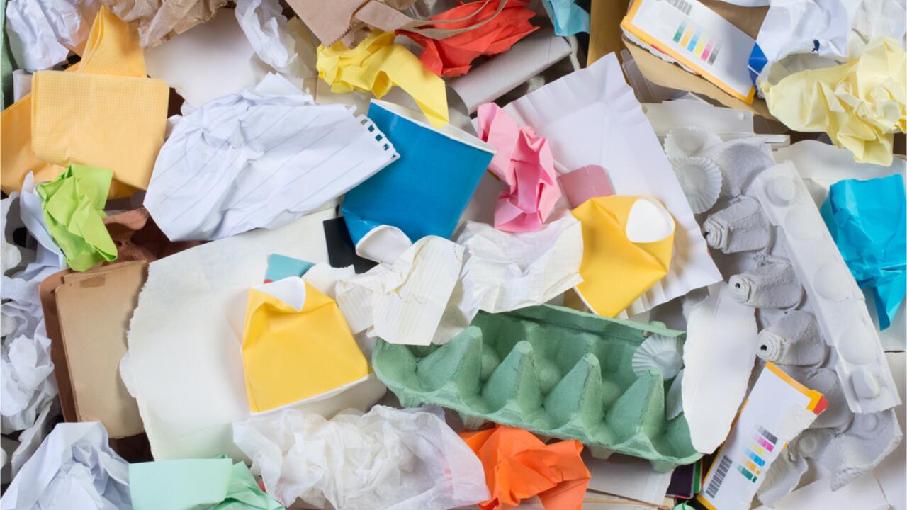 Mülltrennung: Was in den Gelben Sack oder die Blaue Tonne kommt - und was  nicht