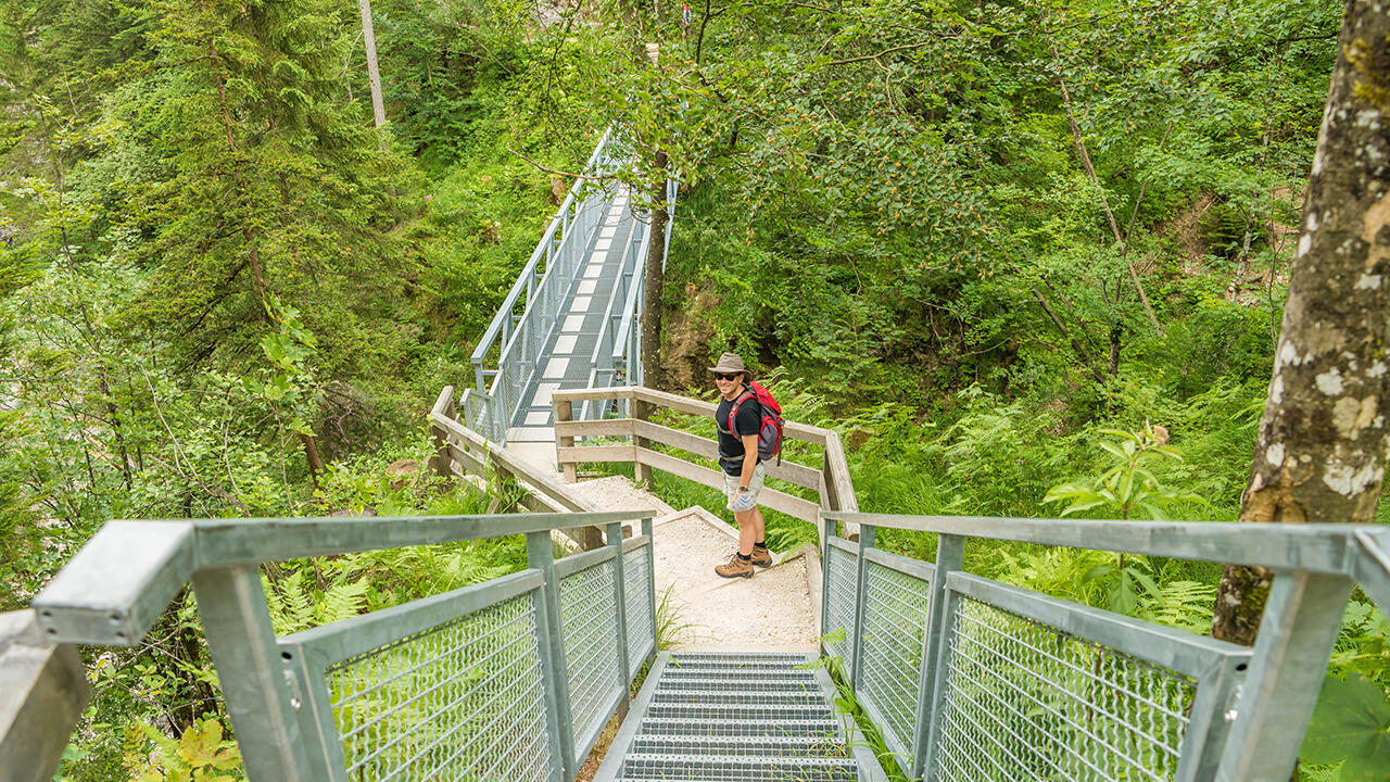 Die Almbachklamm erstreckt sich über 350 Höhenmeter.