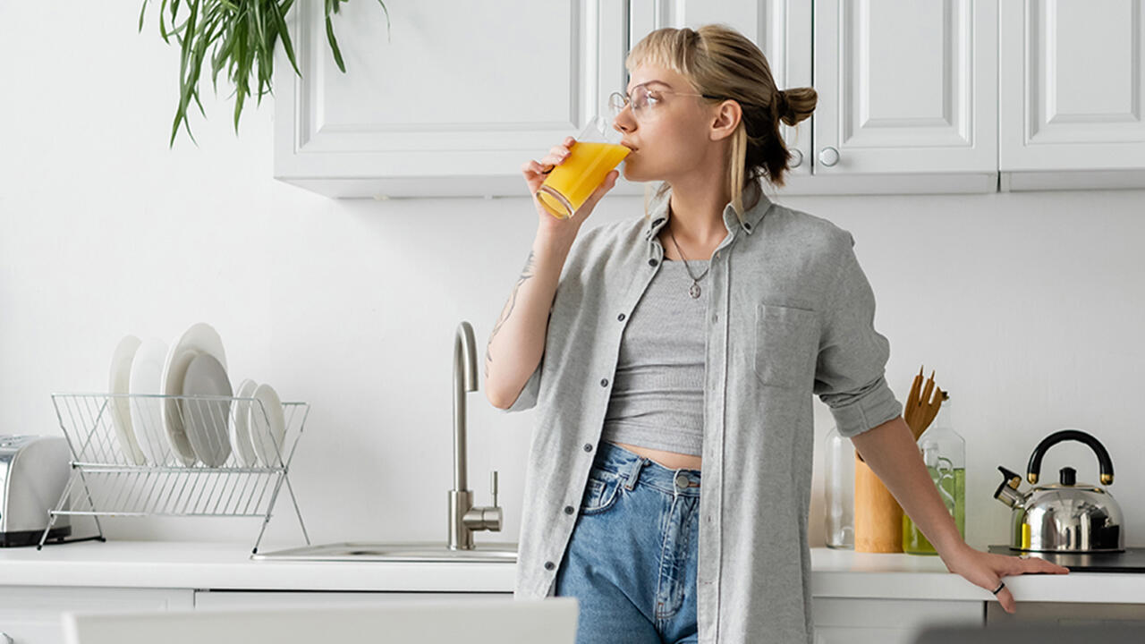 Alle 19 Orangensäfte im Test haben wir einem Sensorik-Test unterzogen. Nur vier Produkte schmeckten den Sensorikern zufolge "wie frisch gepresst".