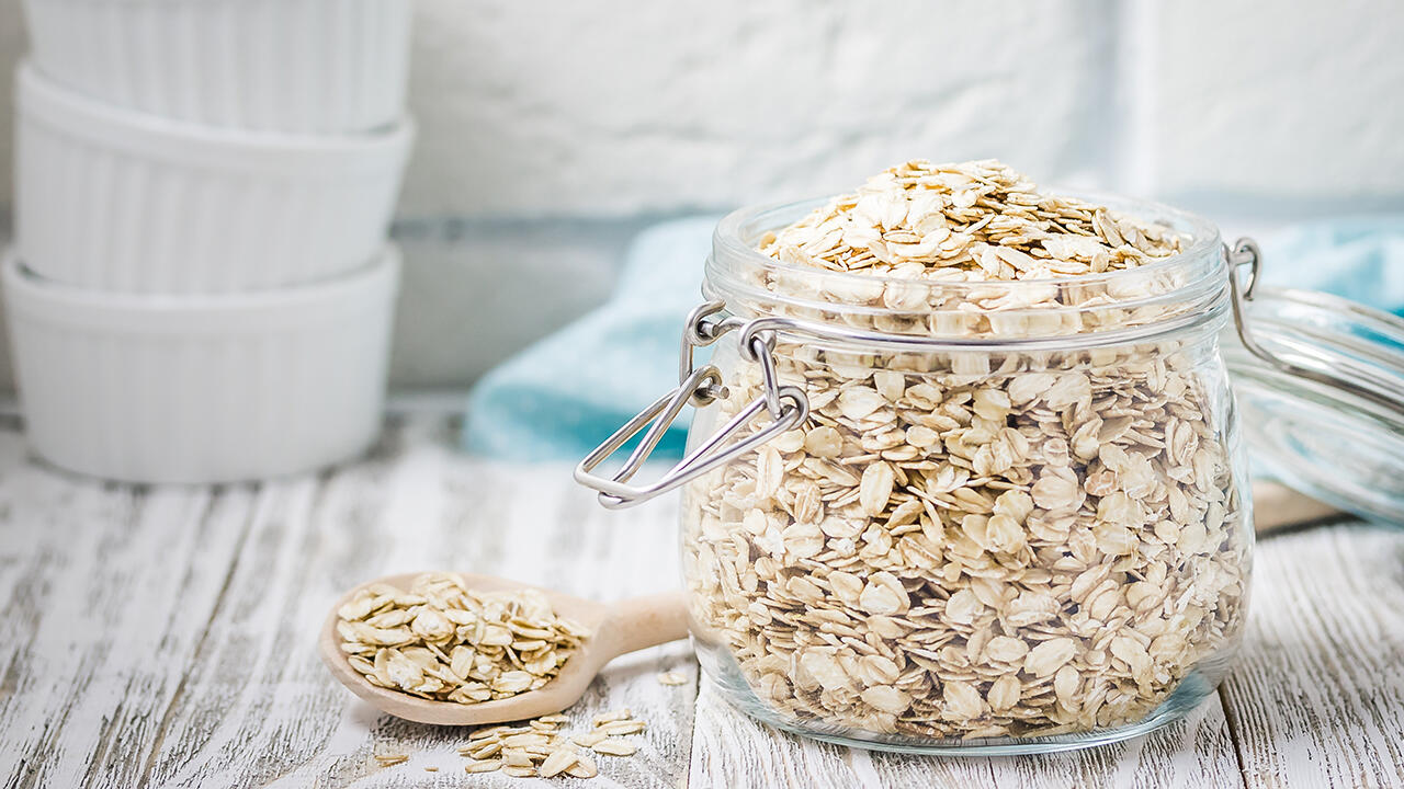 Haferflocken bilden die Basis für Overnight Oats. 