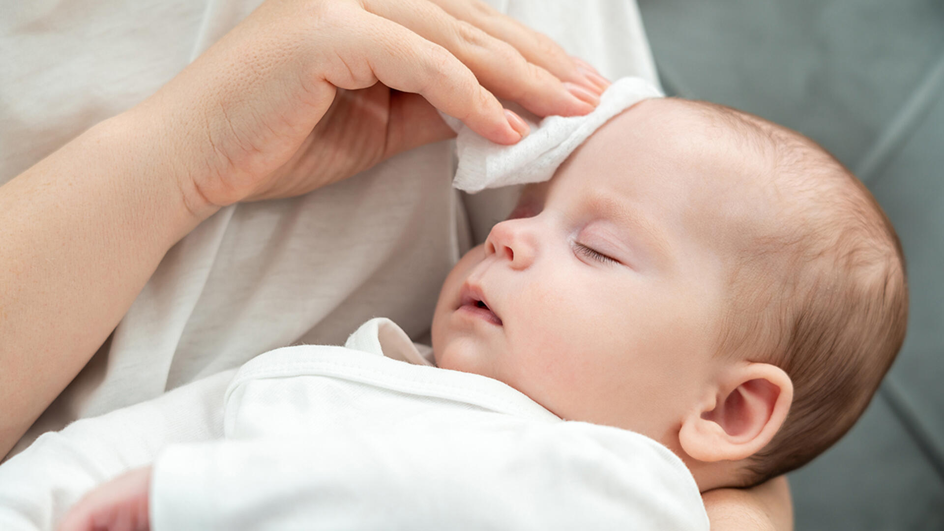 Babyfeuchttücher sind praktisch, allerdings nicht besonders umweltfreundlich. Babyfeuchttücher sind praktisch, allerdings nicht besonders umweltfreundlich.