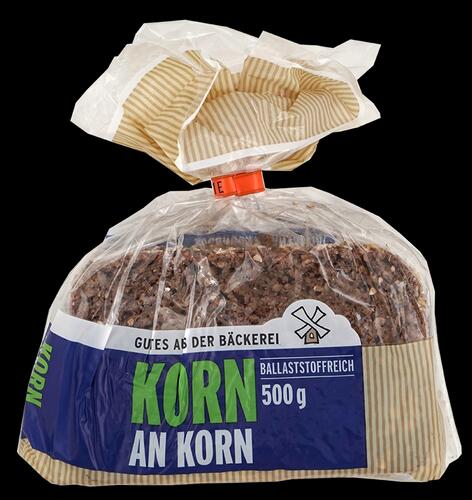 Gutes aus der Bäckerei Korn an Korn Roggenvollkornbrot