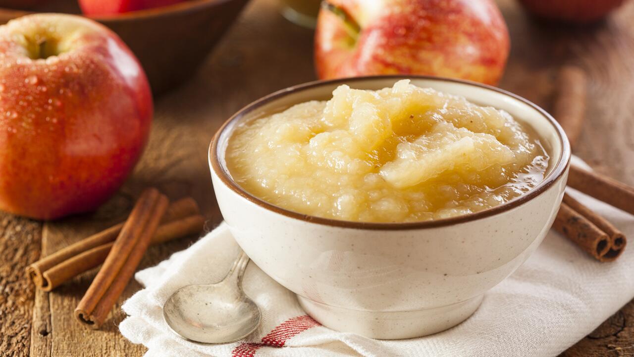 Apfelmus selber machen: Ein Rezept ohne Zucker