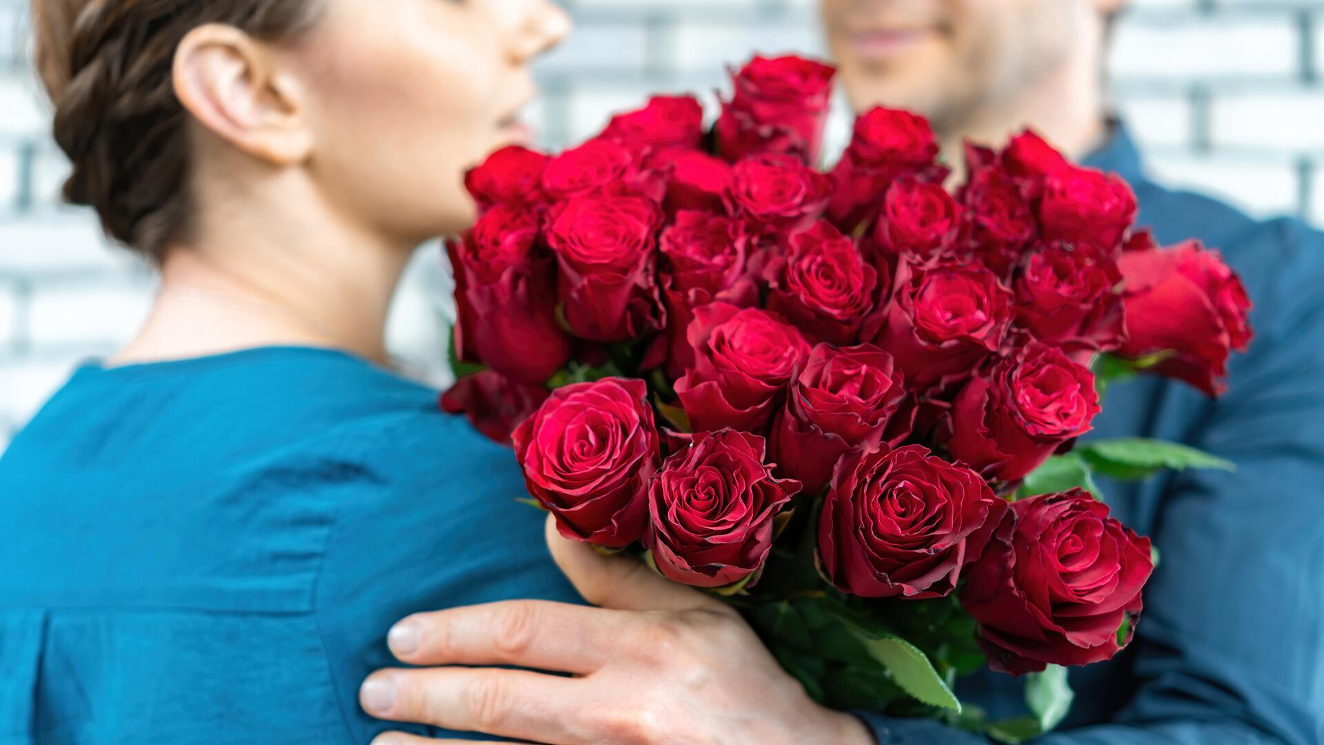 Blumen zum Valentinstag verschenken – ohne Spritzgifte und Transportflüge